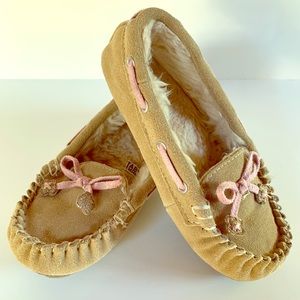 Girls’ Pink Bow Driving Moccasins